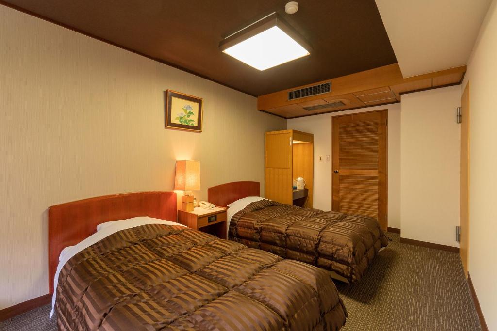Higashiyama Grand Hotel Twin Bed Room