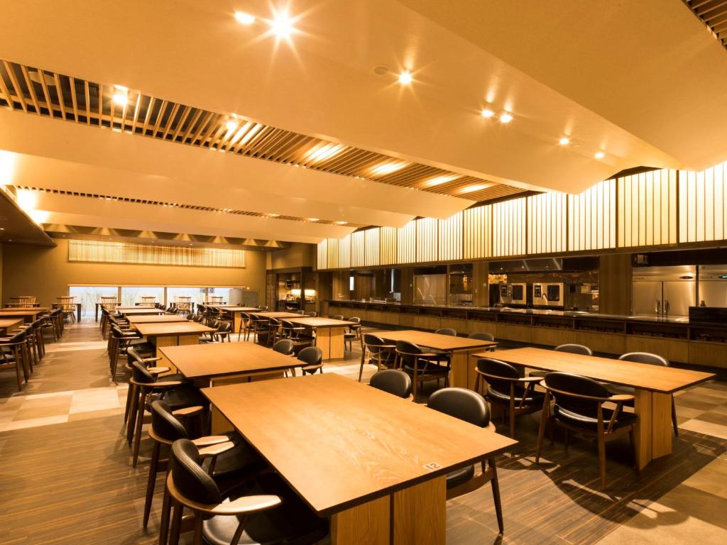 Hirugami Grand Hotel Tenshin Dining Area