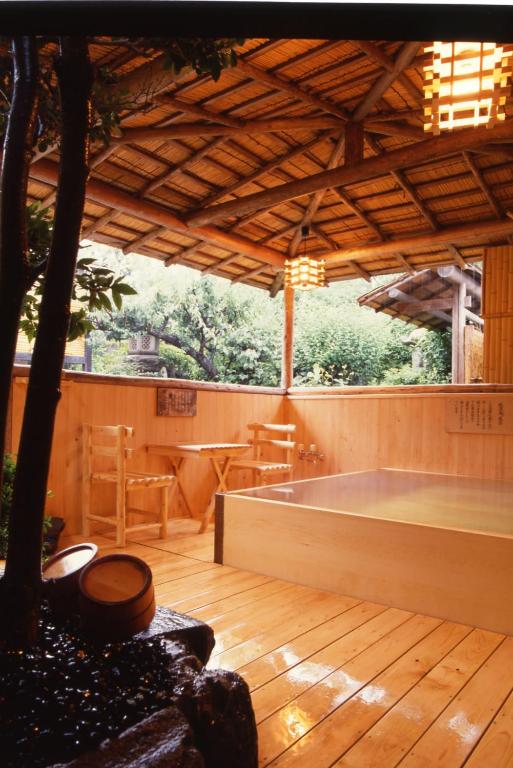 Hitomaru Kadan Outdoor Onsen