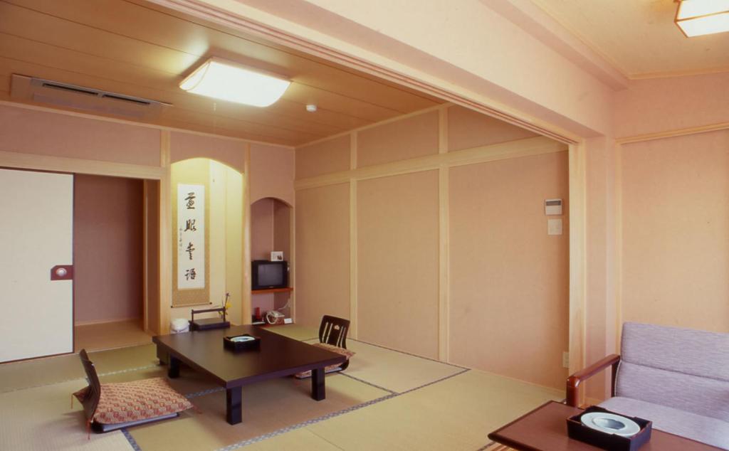 Hitomaru Kadan Traditional Room Tatami