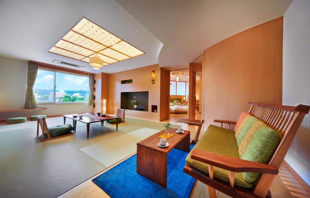 Honjin Hiranoya Kachoan Tatami Room Seating