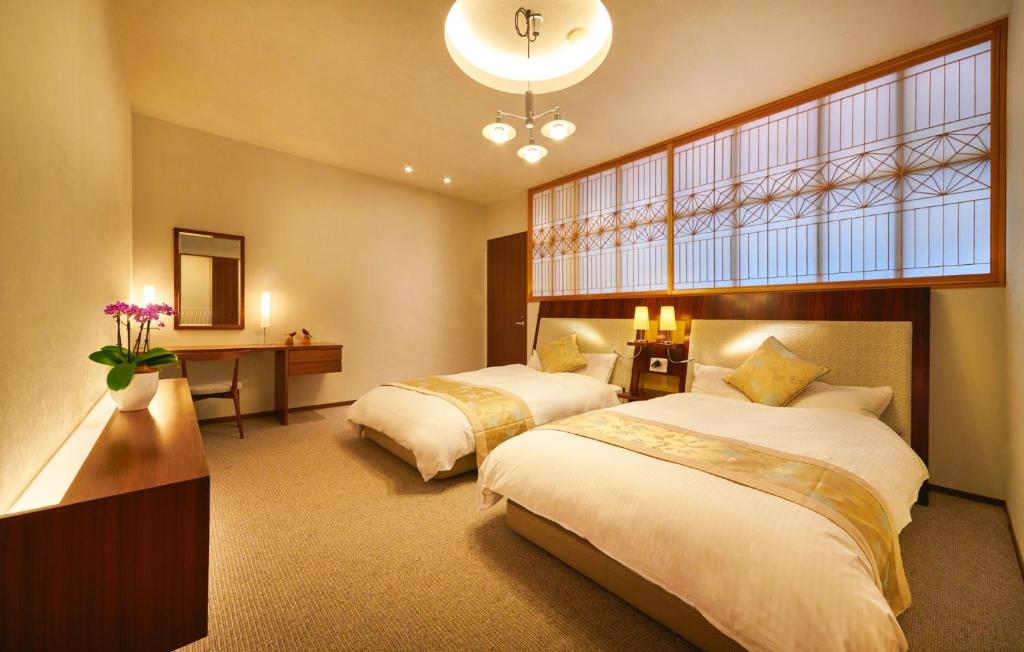 Honjin Hiranoya Kachoan Twin Bed Room