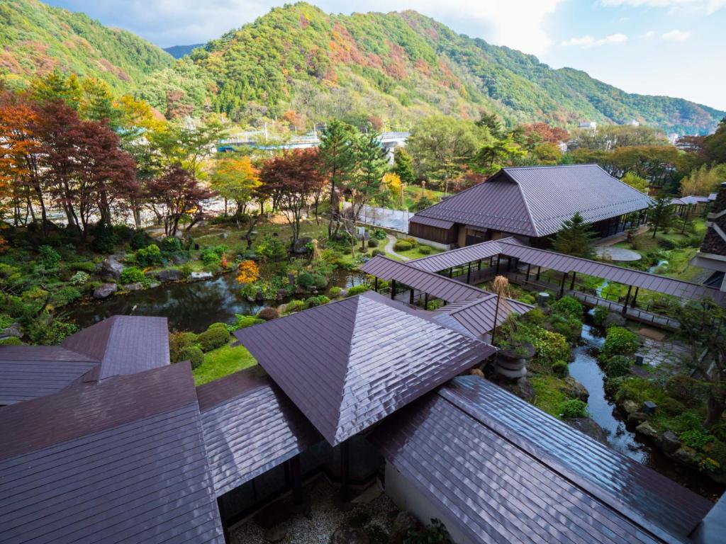 Hot Spring Resort Matsunoi Overview Garden