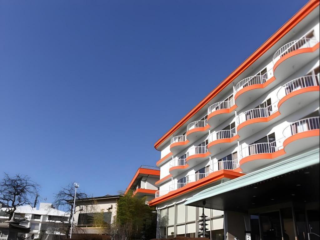 Hotel Akane Exterior Building