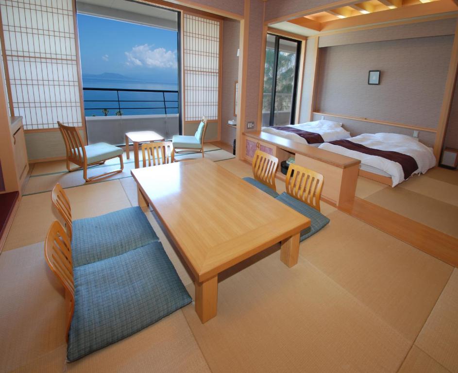 Hotel Alegria Gardens Amakusa Tatami Room Ocean View