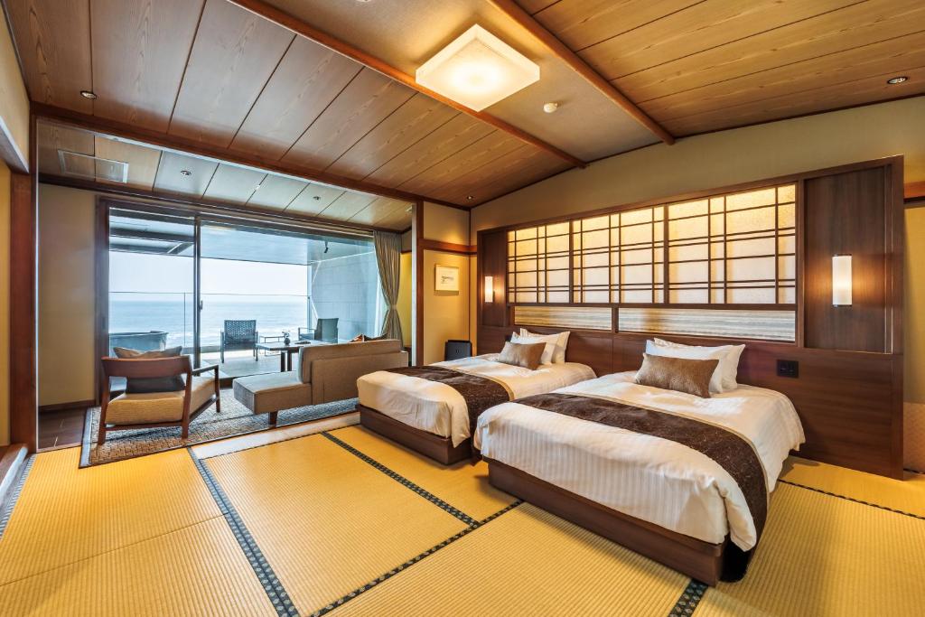 Hotel Azuma Tatami Room Ocean View