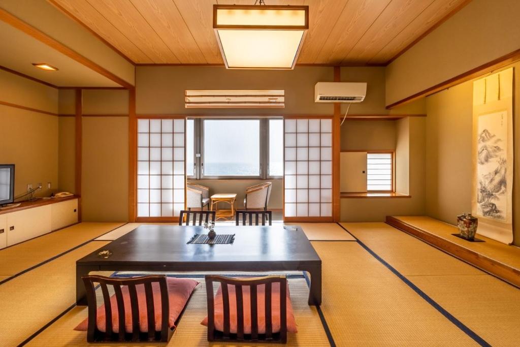 Hotel Azuma Traditional Tatami Room