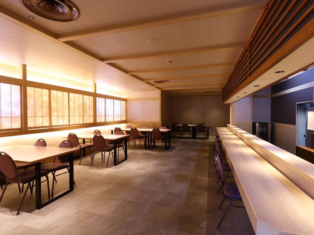 Hotel Fuji Dining Area