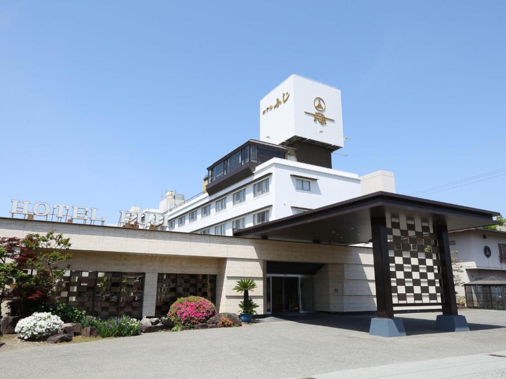 Hotel Fuji Exterior