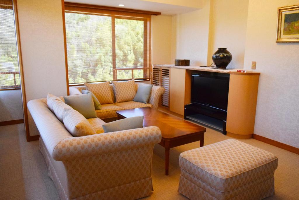 Hotel Gyokusen Living Room
