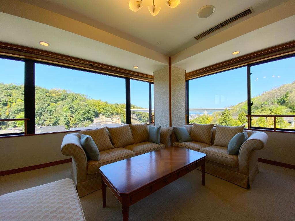 Hotel Gyokusen Lounge Room