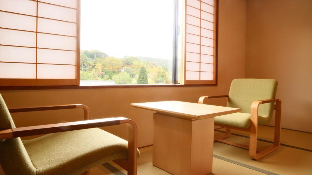Hotel Gyokusen Traditional Tatami Seating