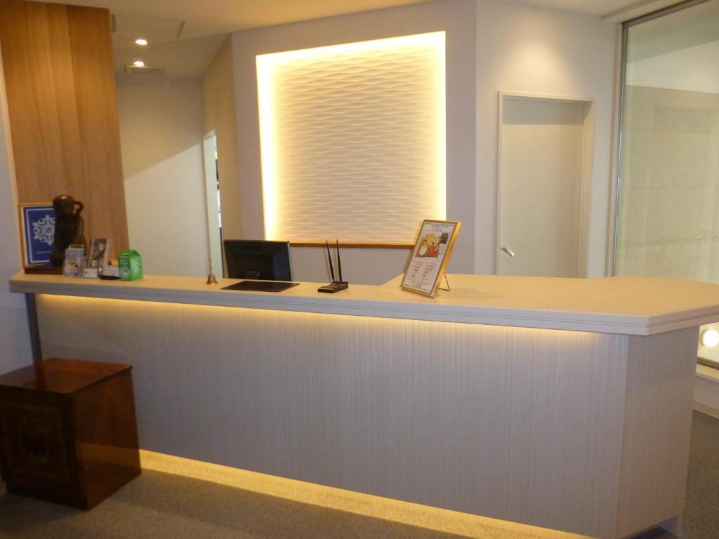 Hotel Hanakomichi Reception Desk