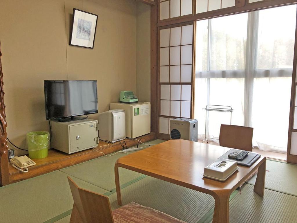 Hotel Harumoto Tatami Room Interior