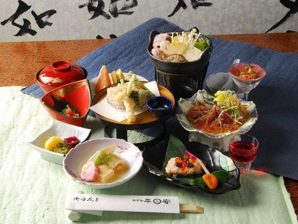 Hotel Heian Kaiseki Dish