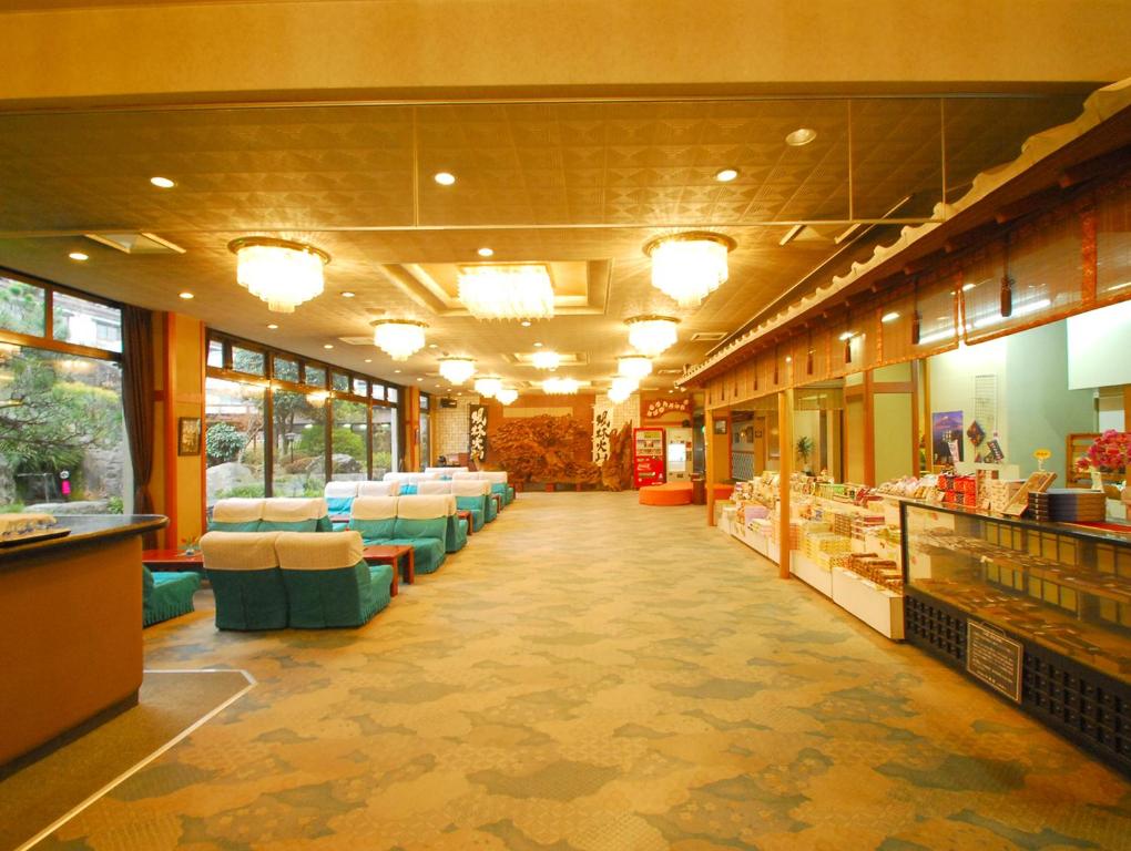Hotel Heian Lobby