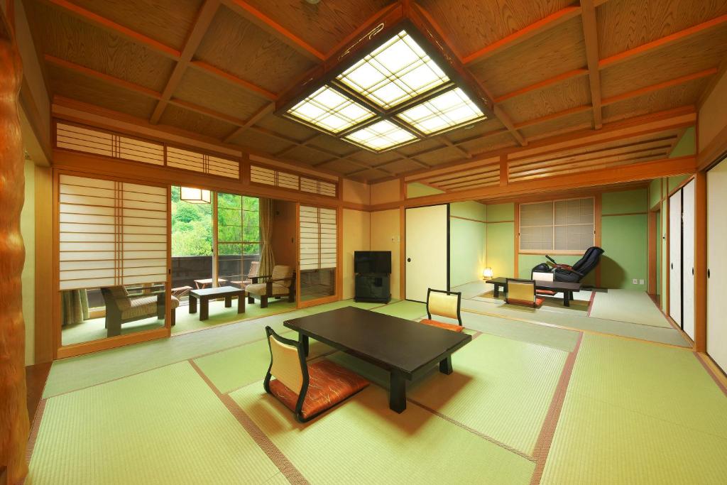 Hotel Hotaka Traditional Tatami Room