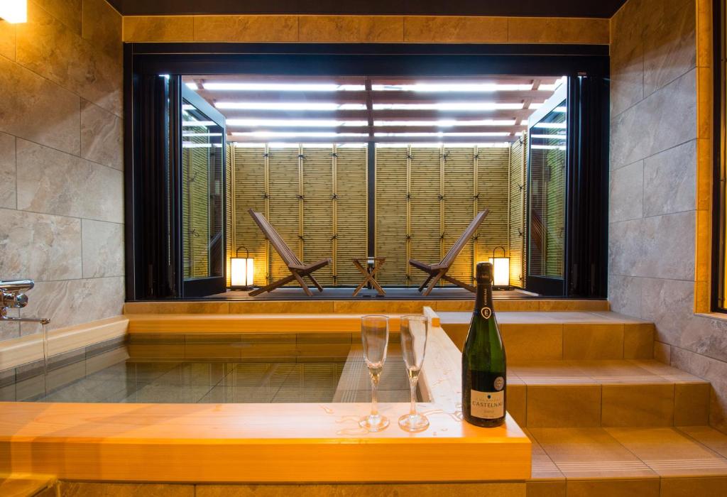 Hotel Isago Kobe Onsen Bath