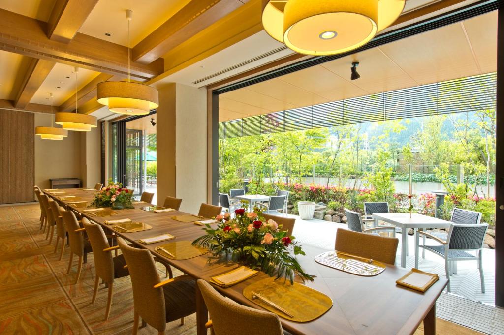 Hotel Kanaya Kinugawa Dining Room Garden View