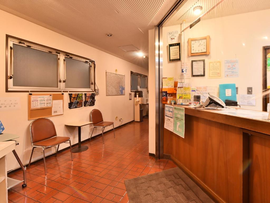 Hotel Kangetsuso Lobby Reception Area
