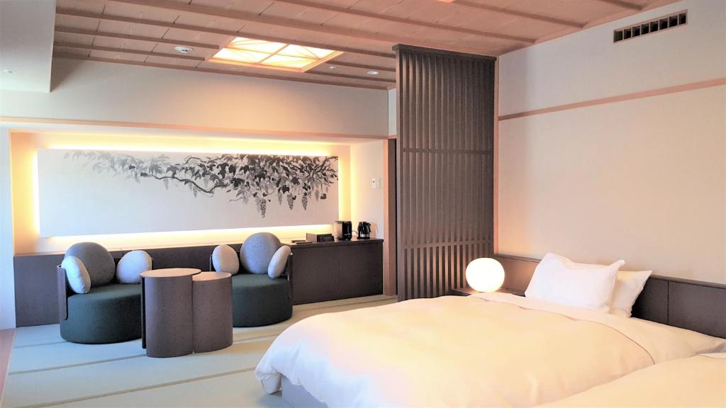 Hotel Kasugai Modern Room