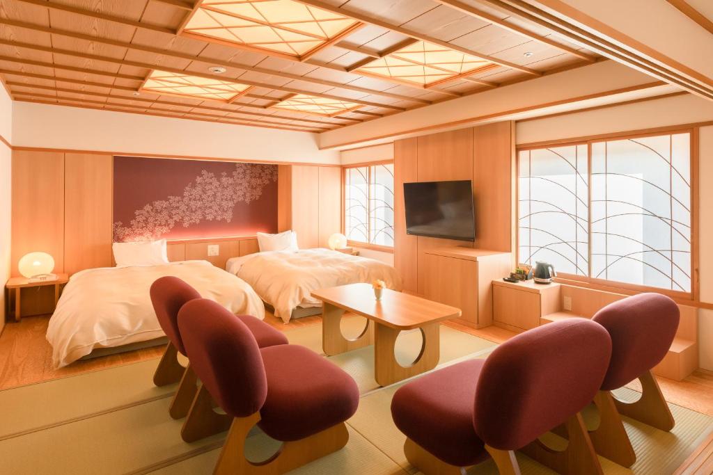 Hotel Kasugai Modern Tatami Room