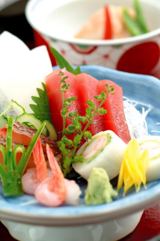 Hotel Kinomezaka Sashimi Dish