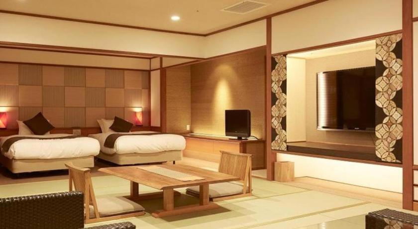Hotel Kogure Tatami Room Beds Tv