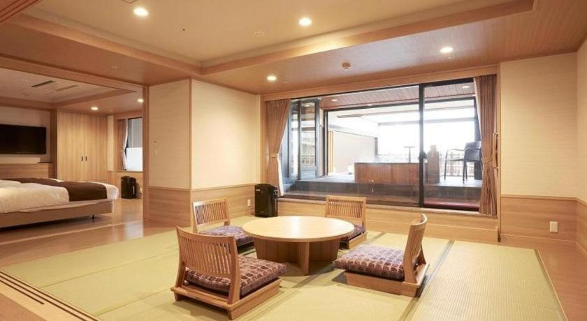 Hotel Kogure Tatami Room Onsen View
