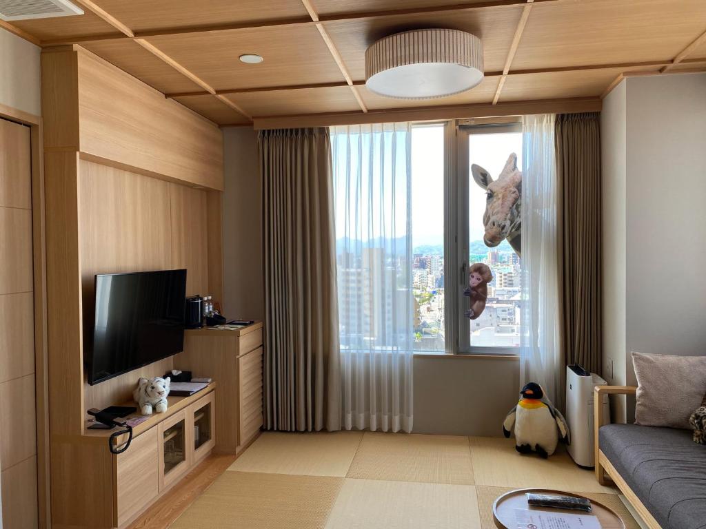 Hotel Kowakuen Haruka Tatami Room Giraffe Window
