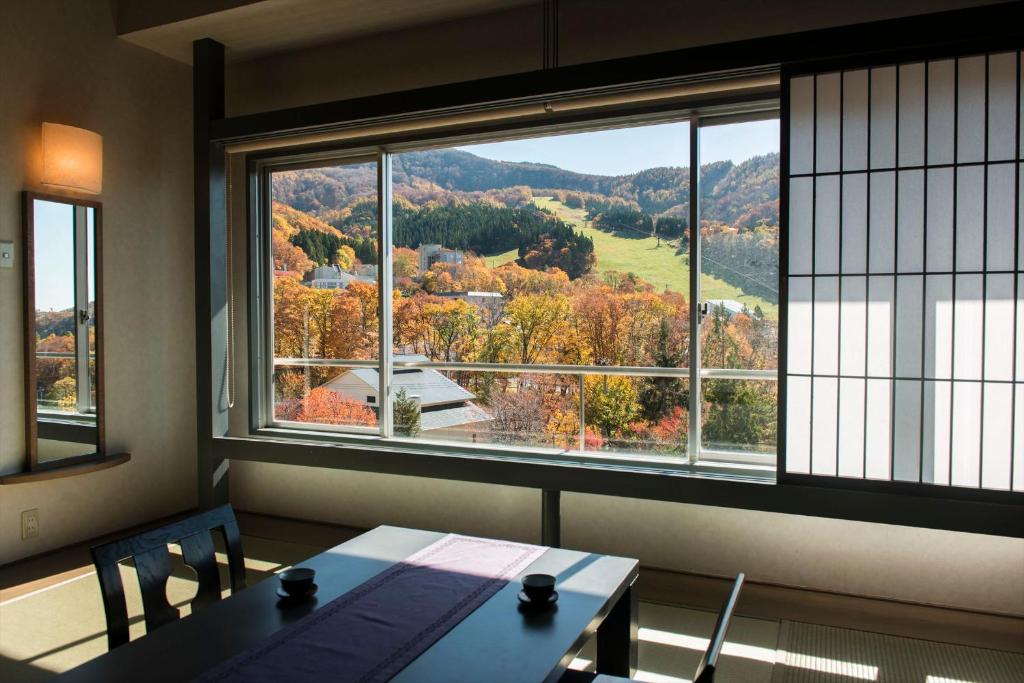 Hotel Lucent Takamiya Mountain View Room