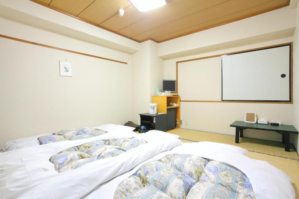 Hotel Marutani Tatami Room Futons