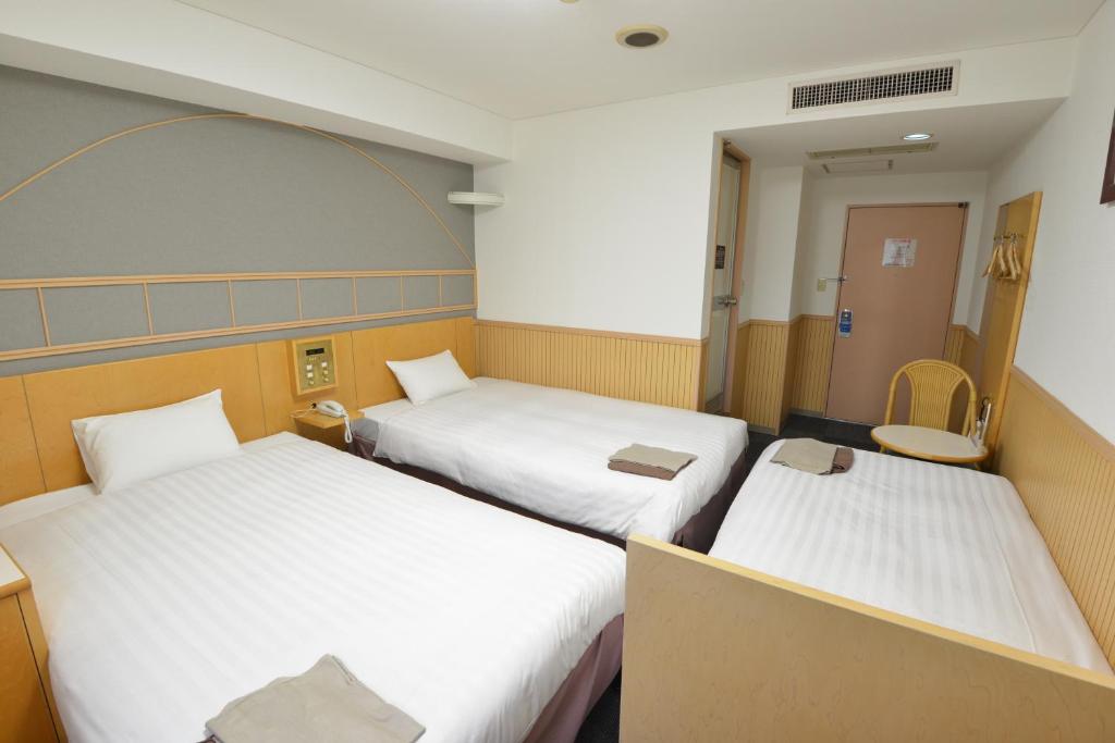 Hotel Marutani Triple Bed Room