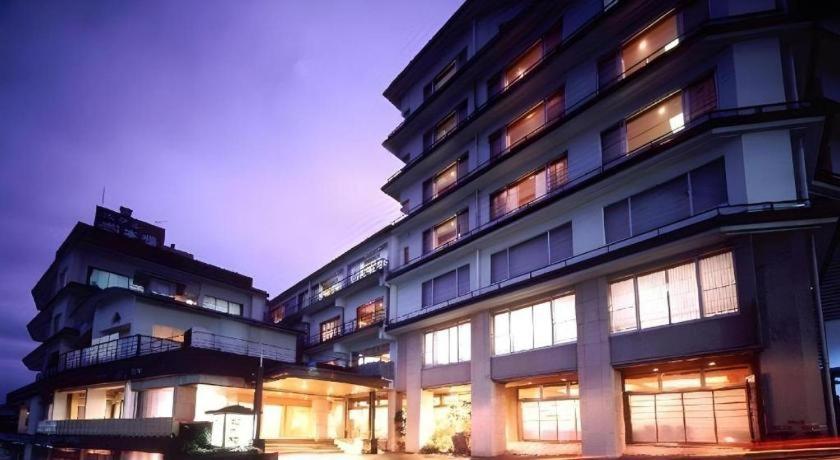 Hotel Matsumotoro Exterior Evening