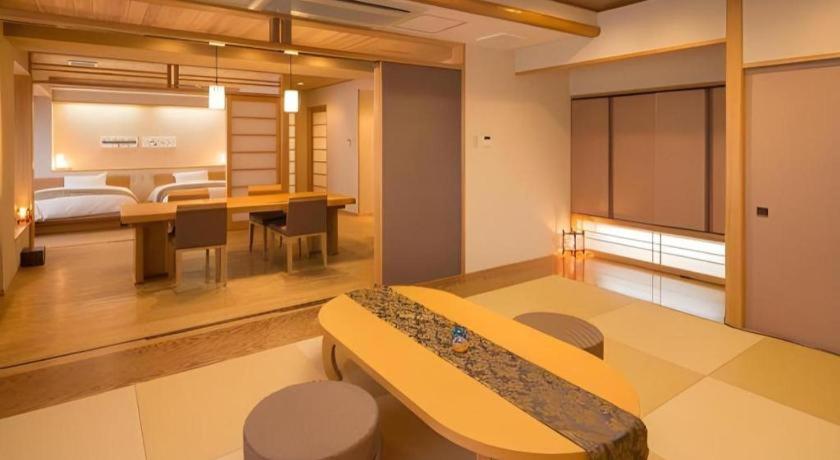 Hotel Matsumotoro Tatami Room Interior