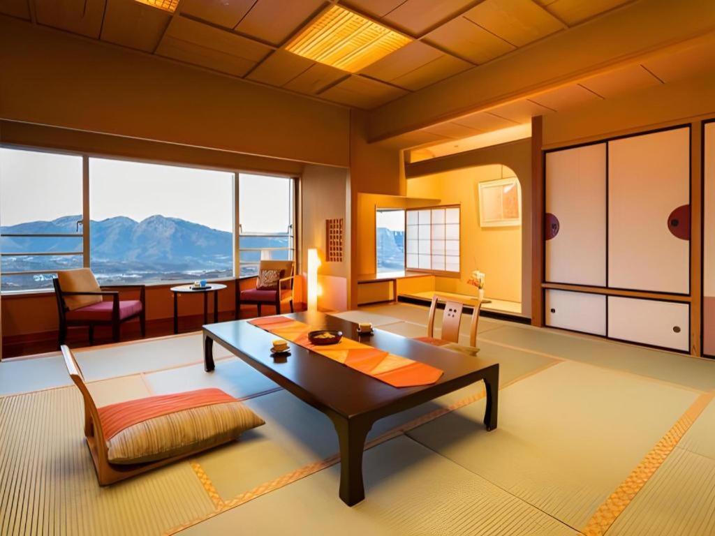 Hotel Matsumotoro Tatami Room Mountain View