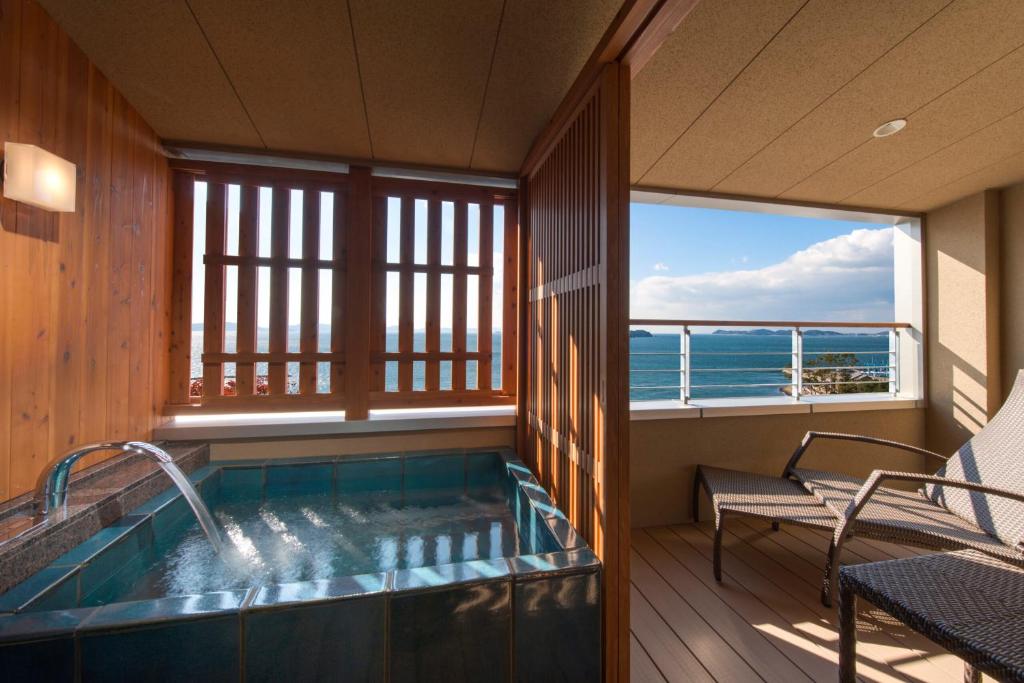 Hotel Meizanso Private Onsen Ocean View
