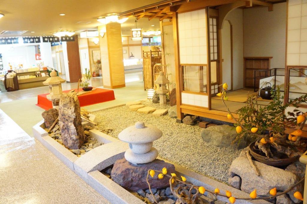 Hotel Michishio Indoor Garden