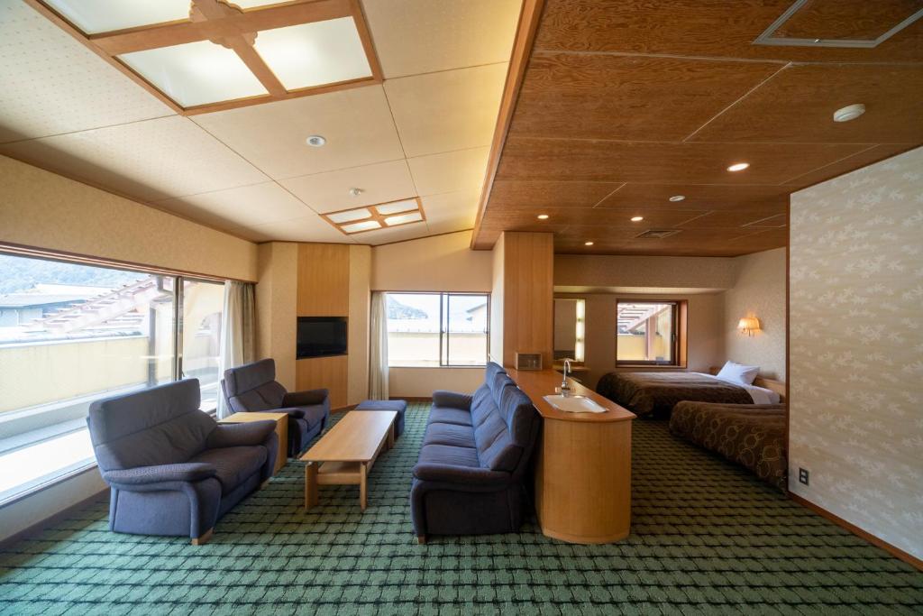 Hotel Miya Rikyu Lounge Bedroom