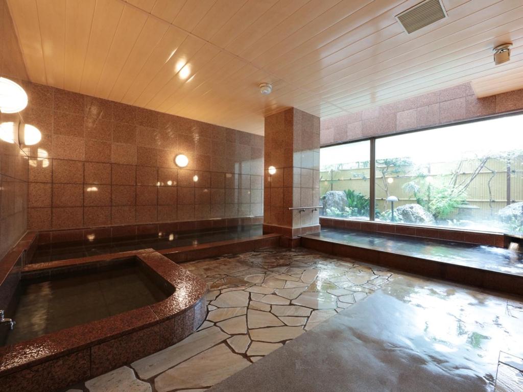 Hotel Monarque Tottori Onsen Bath
