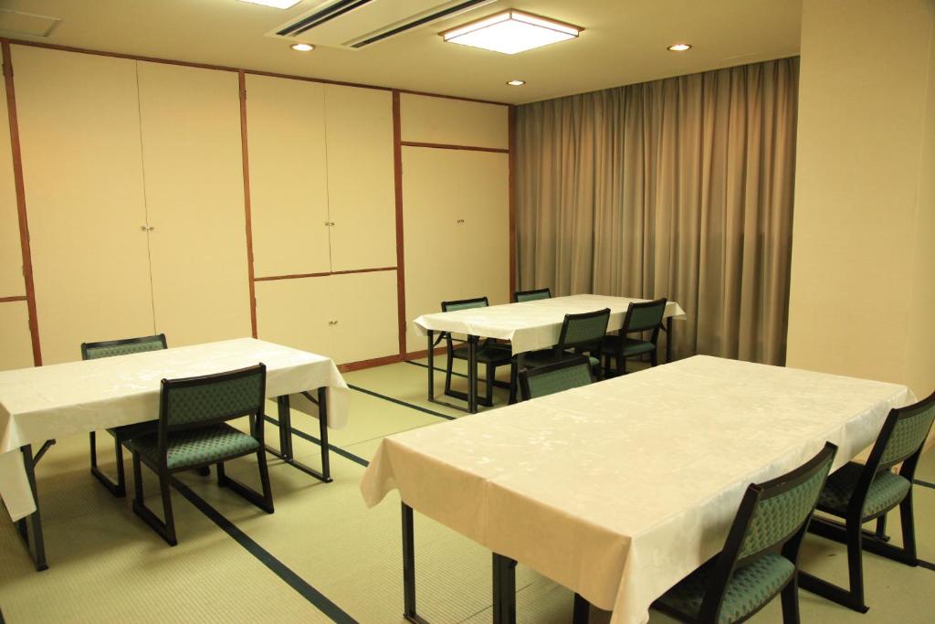 Hotel New Kotobuki Dining Room Tables Chairs