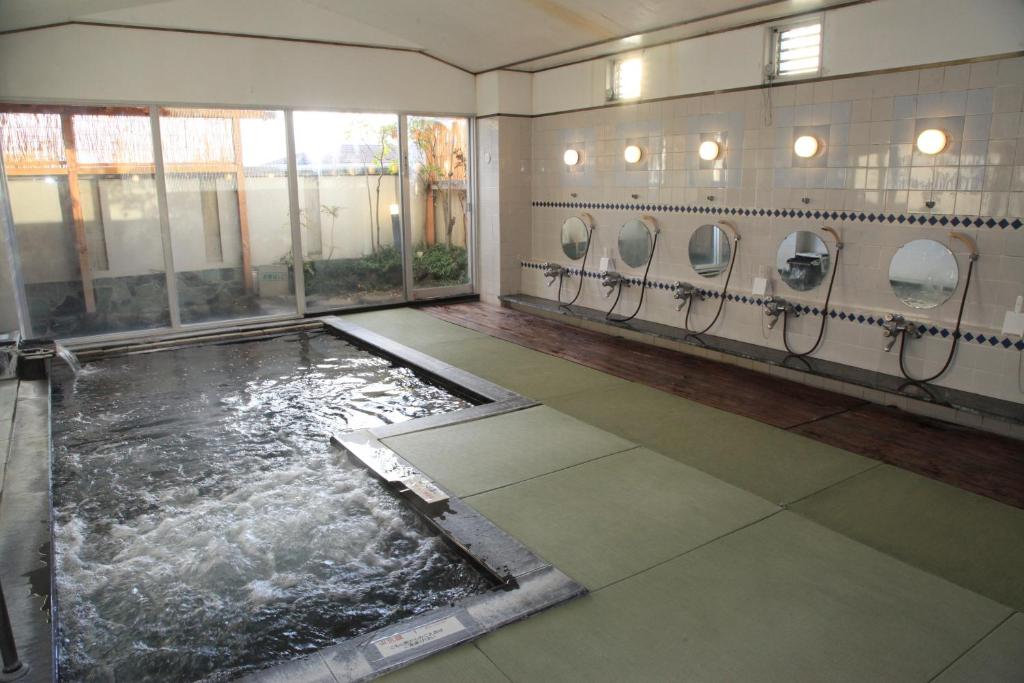 Hotel New Kotobuki Onsen Bath