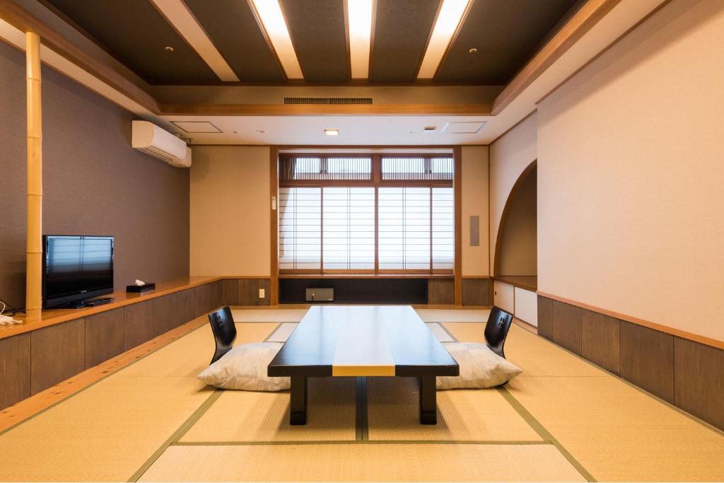 Hotel New Okabe Tatami Room