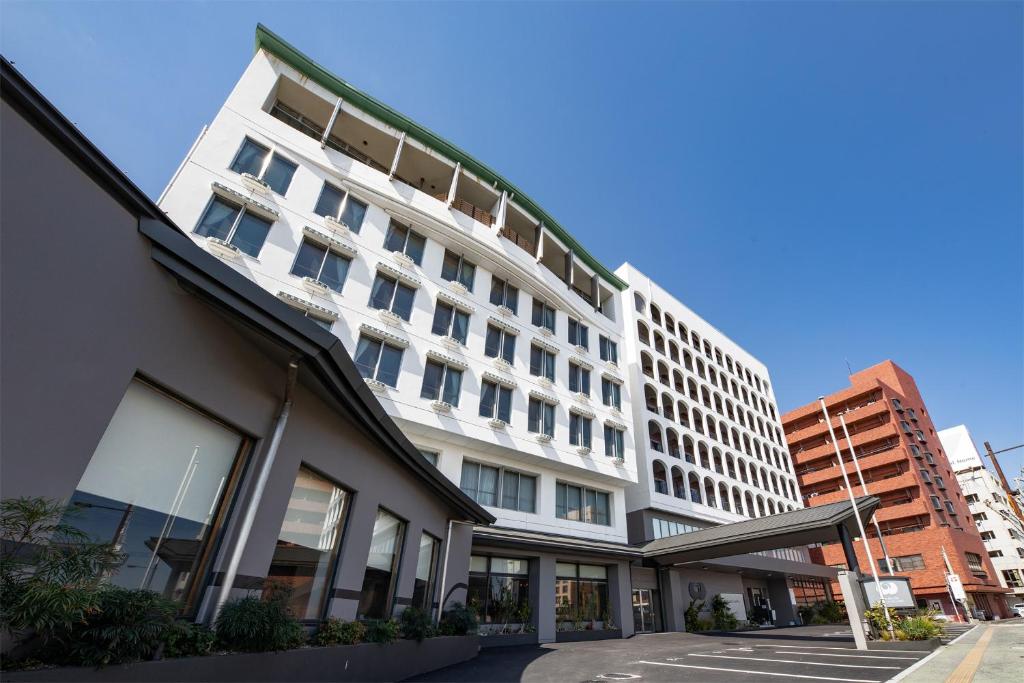 Hotel New Tsuruta Exterior