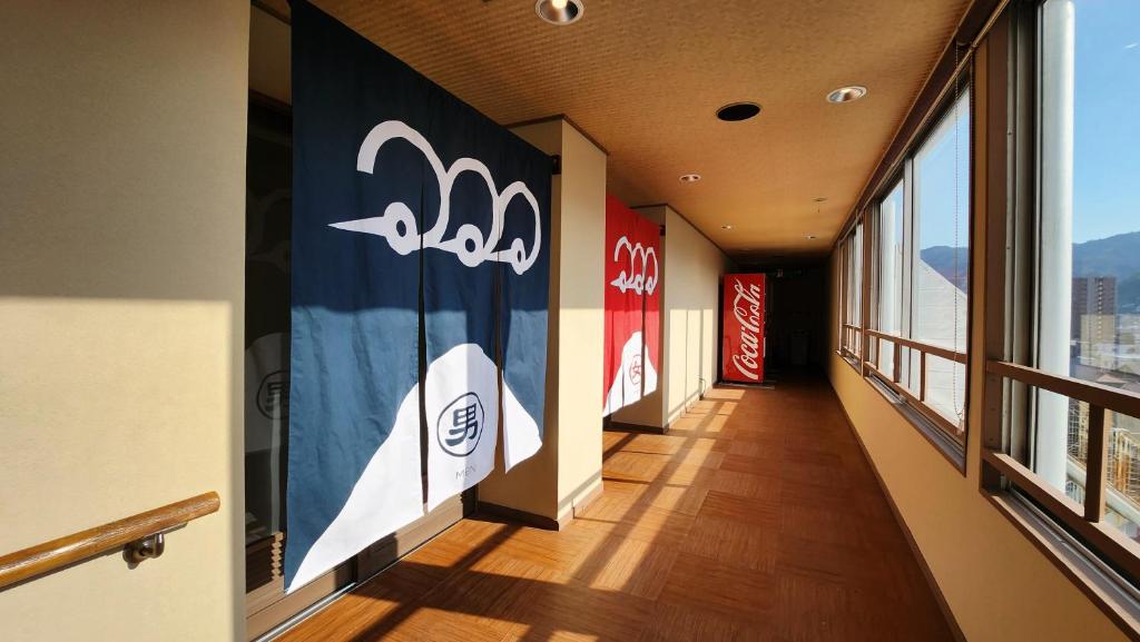 Hotel New Tsuruta Hallway With Noren
