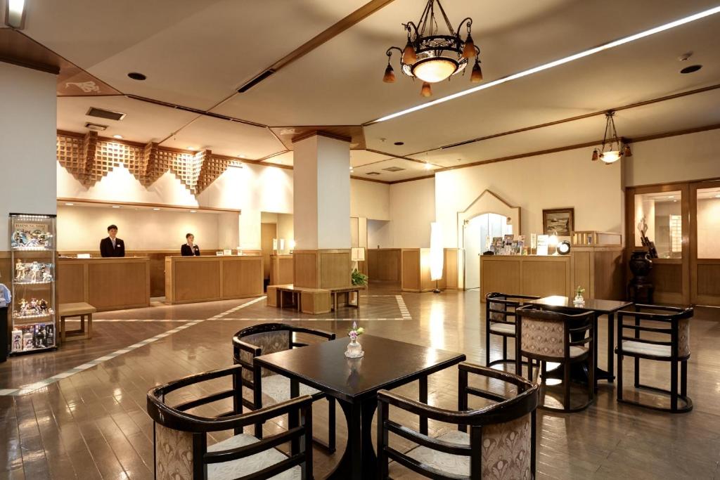 Hotel New Tsuruta Lobby