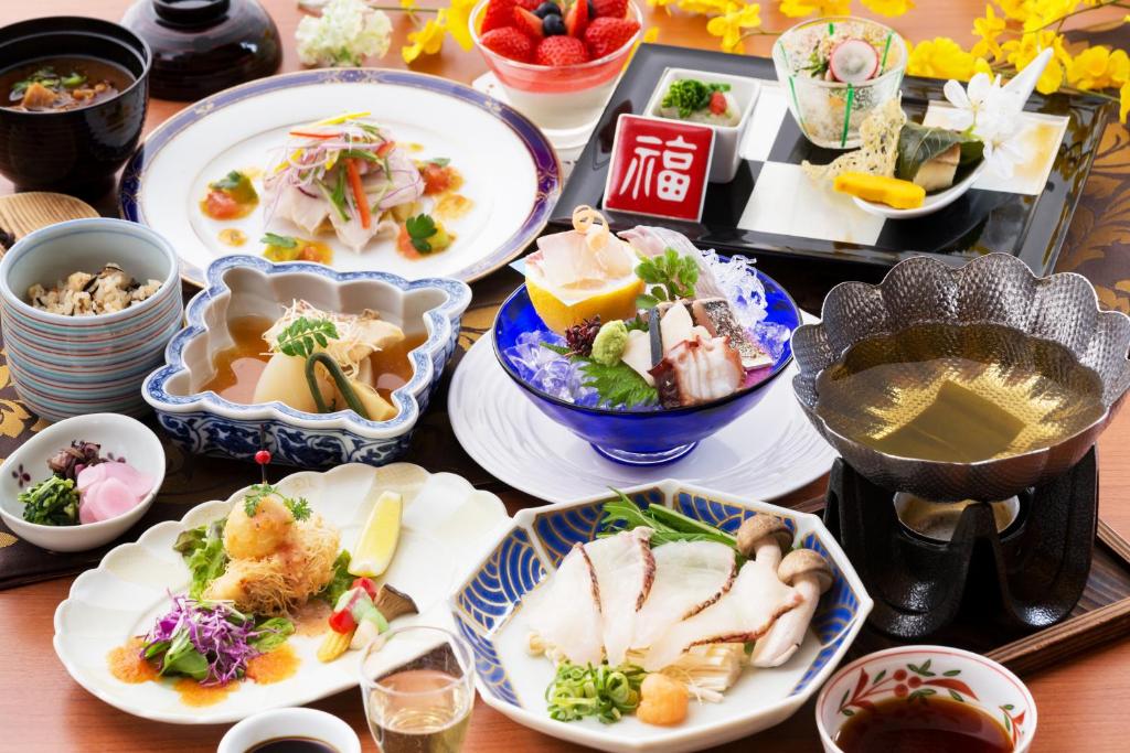 Hotel Ofutei Kaiseki Meal
