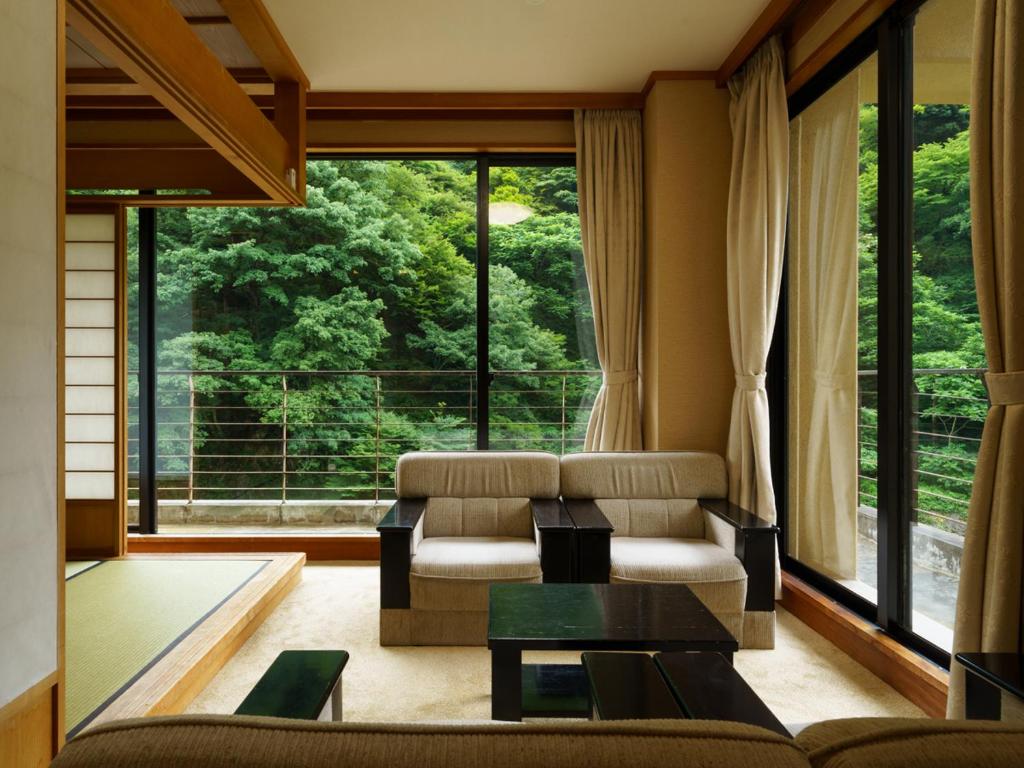 Hotel Ogawa Tatami Room Couches View