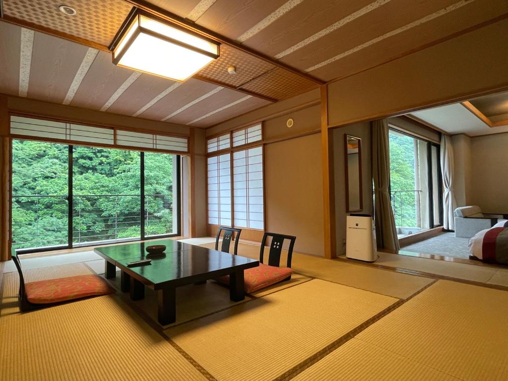 Hotel Ogawa Tatami Room View