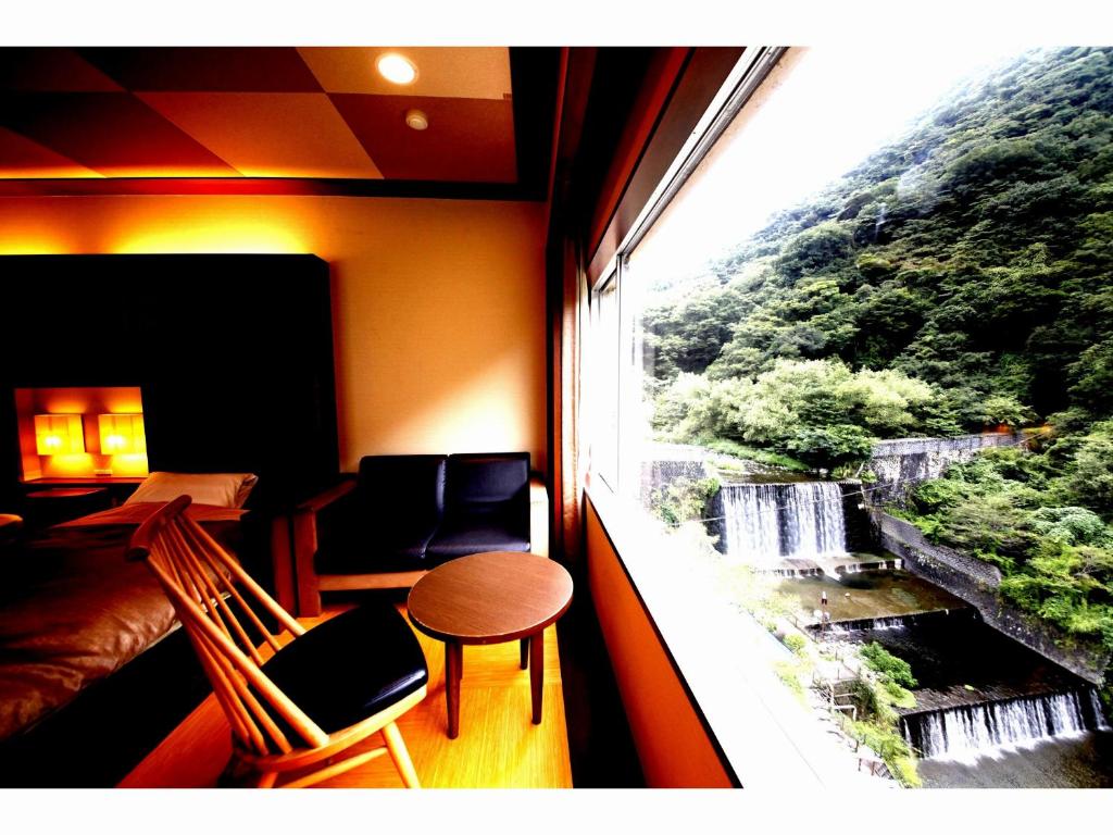 Hotel Okuyumoto Room River View